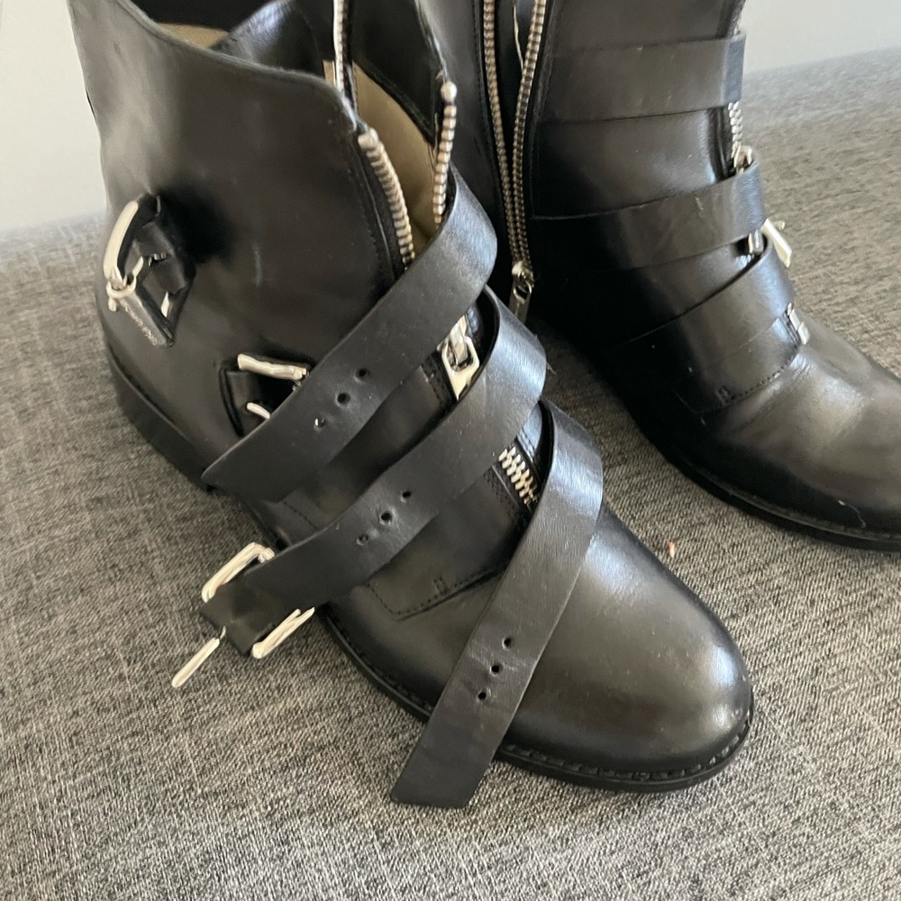 Michael Kors Boots size 6.5